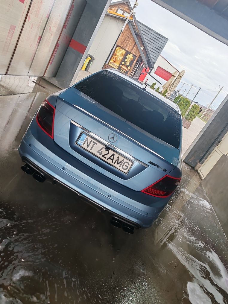 Mercedes-Benz c250