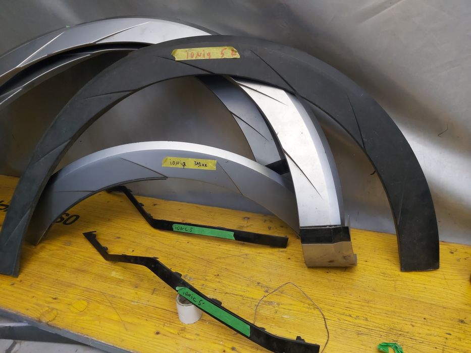 Лайсна калник  Лайсна предна броня Hyundai Ioniq 5