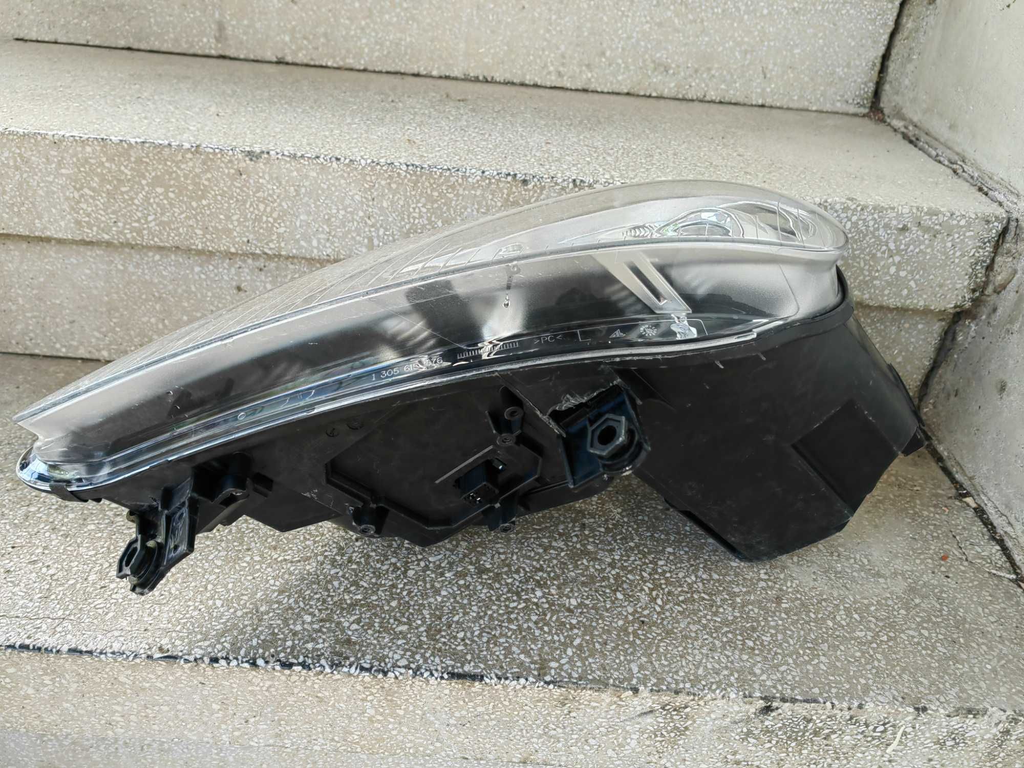 Фар VW Touran Фар Caddy Xenon ляв/Фар Туаран/Фар Кади Оригинален