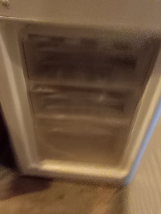 Хладилник с фризер  Candy