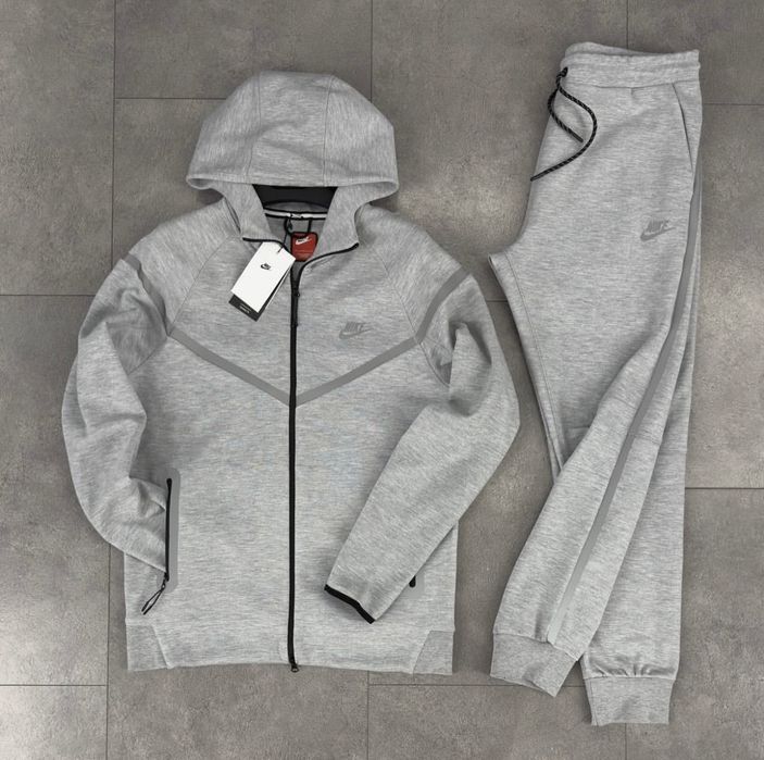 Nike Tech Fleece спортен екип активен джоб