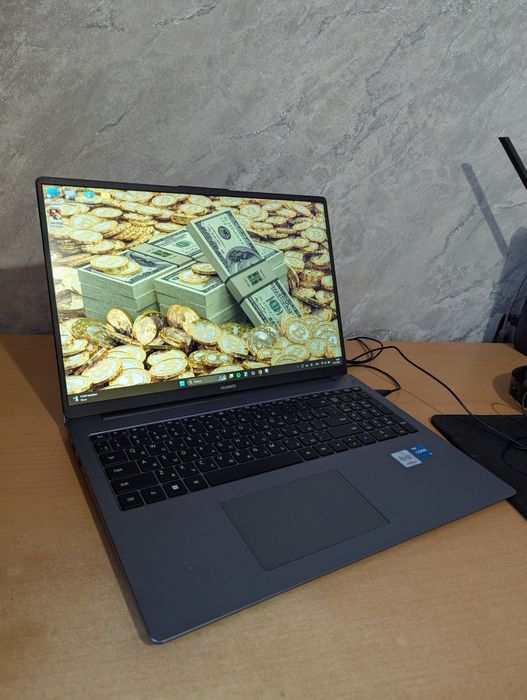 Обменяю Huawei Matebook D16 на игровой ноутбук