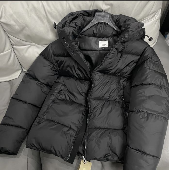 Продается Куртка burberry