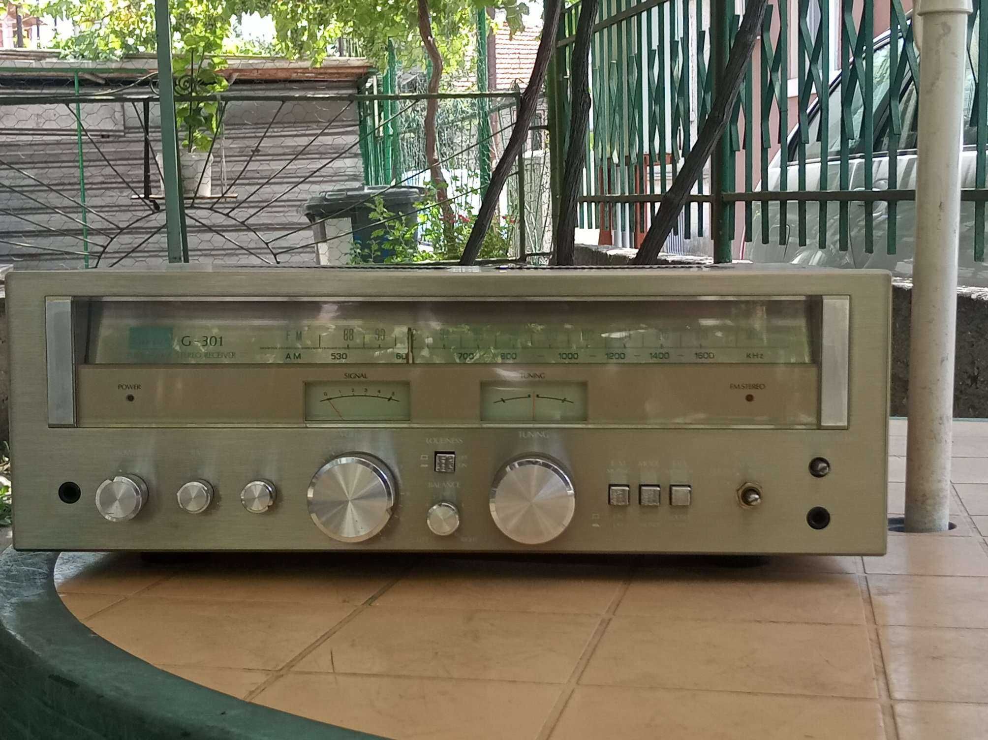 Продавам : Sansui G-301/ Vintage Hi-Fi приемник / Работи/ за части