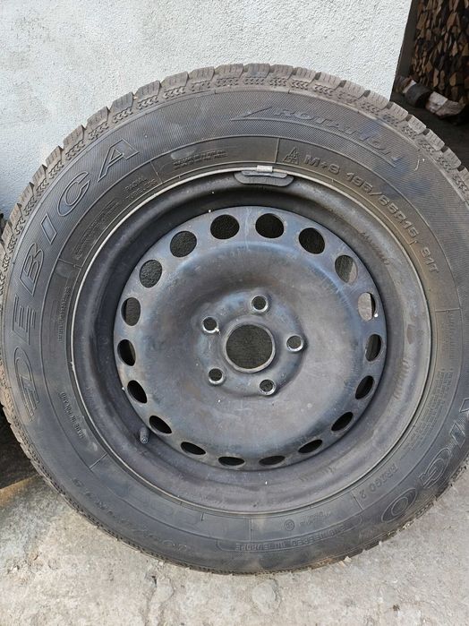 Roți iarnă complete Vw Golf, Skoda Octavia, Seat Leon 195/65 R15