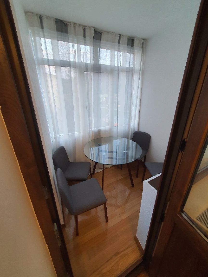 Inchiriez Apartament