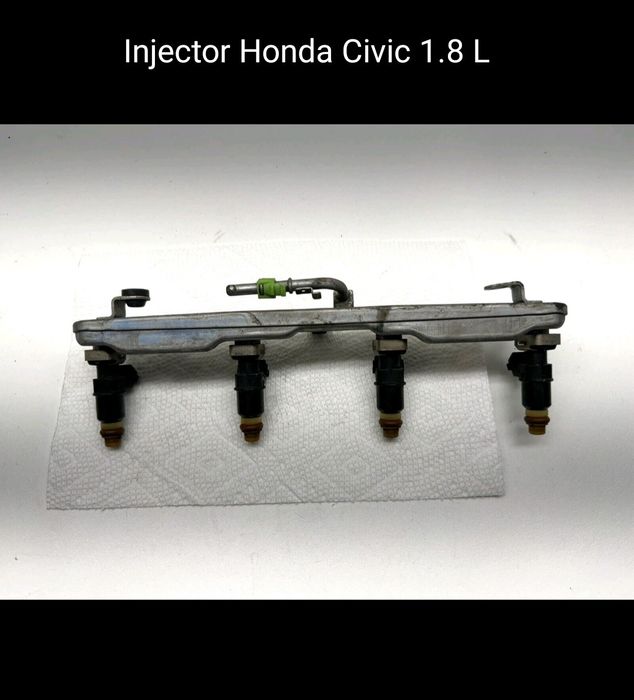 Honda Civic 1.8 L injector