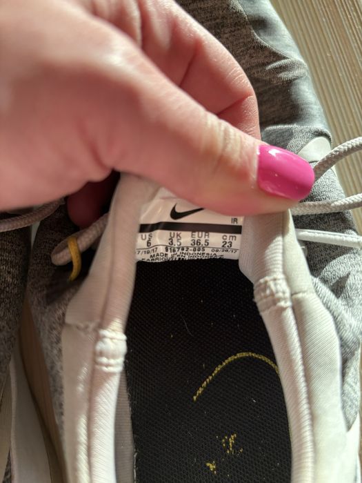 Adidasi Nike dama 36,5