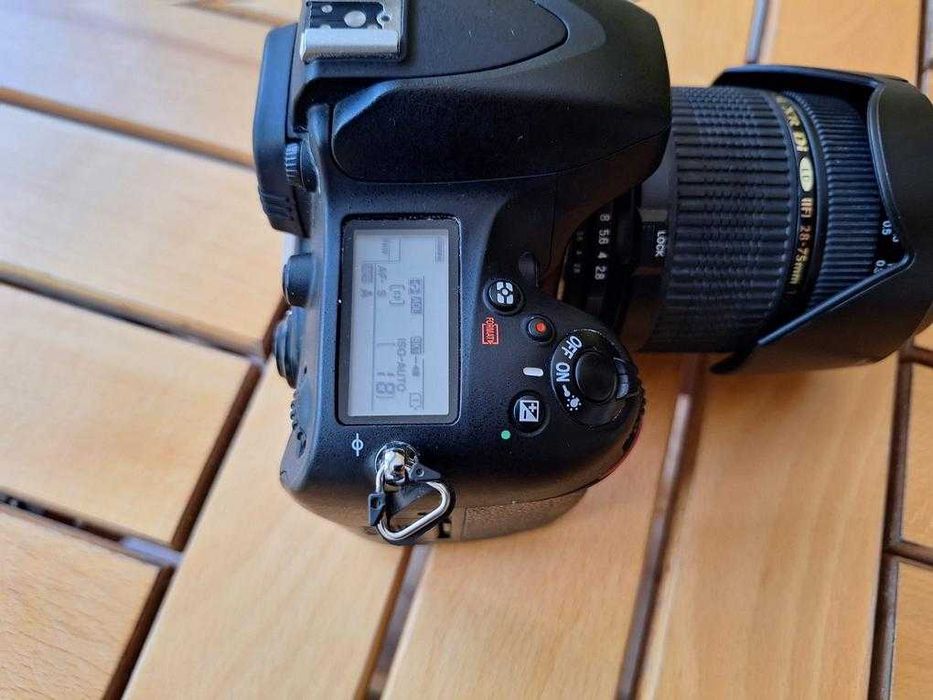 Продавам Nikon D610 с обектив Tamron AF 28-75mm f2.8 IF Macro