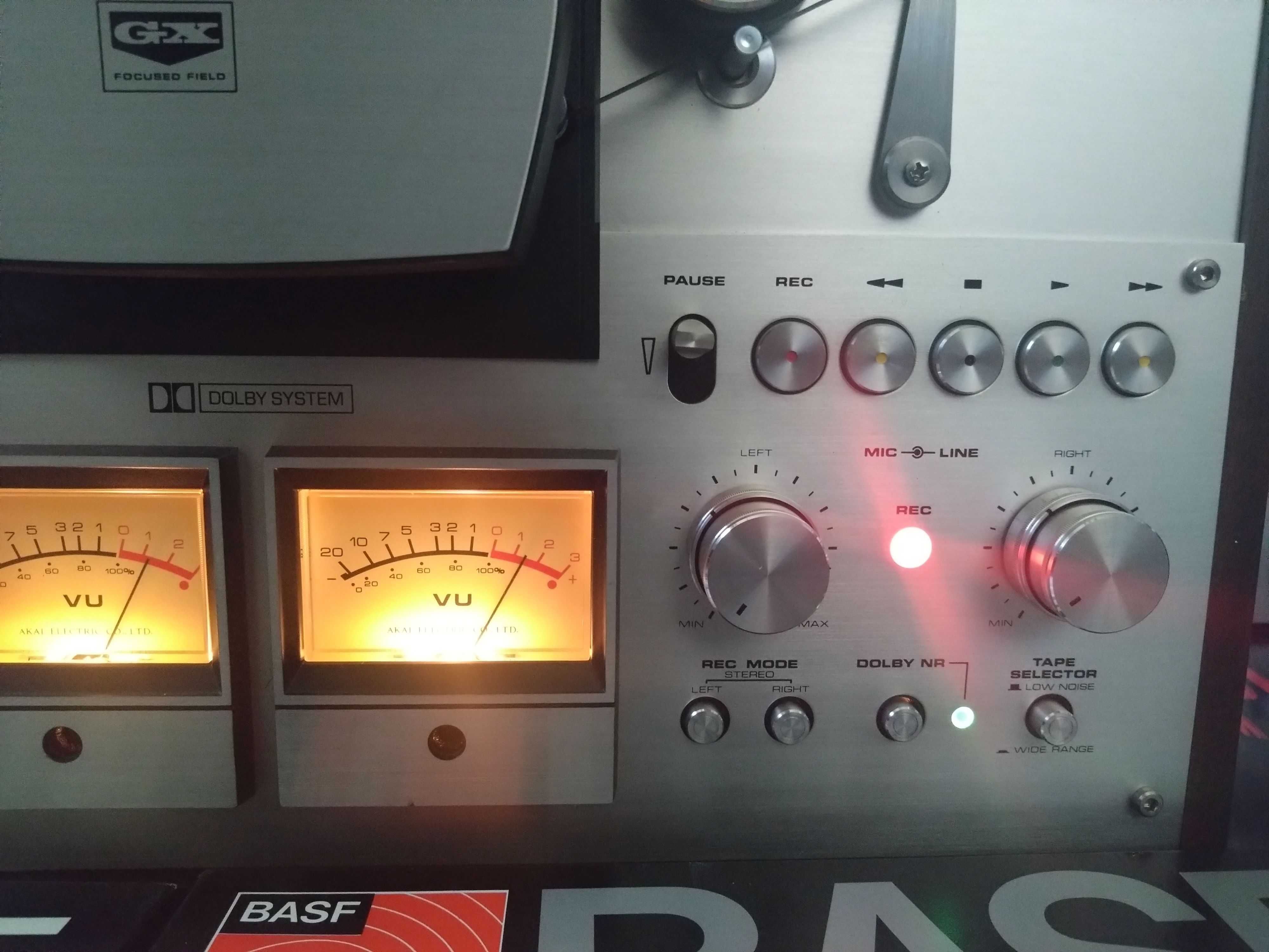 Magnetofon Akai GX-630DB Three-Motor/Direct Drive cu Role si Adaptoare