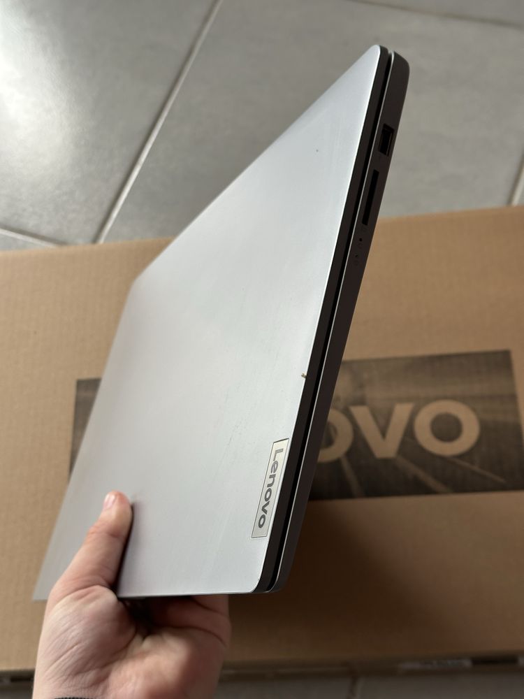 Laptop Lenovo