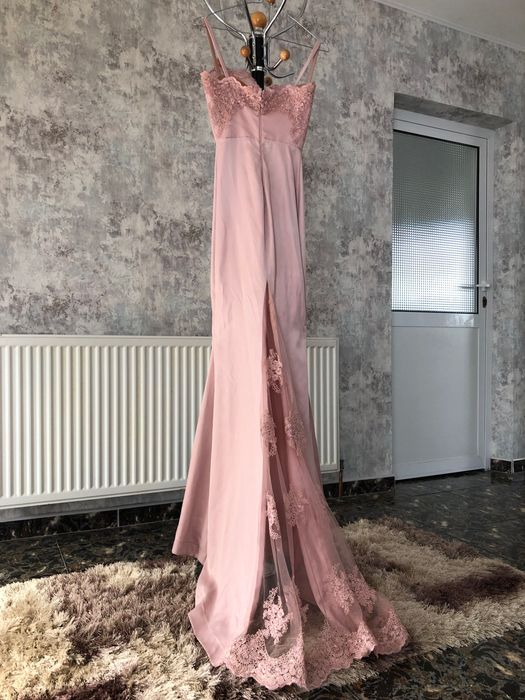 Rochii facute pe comanda