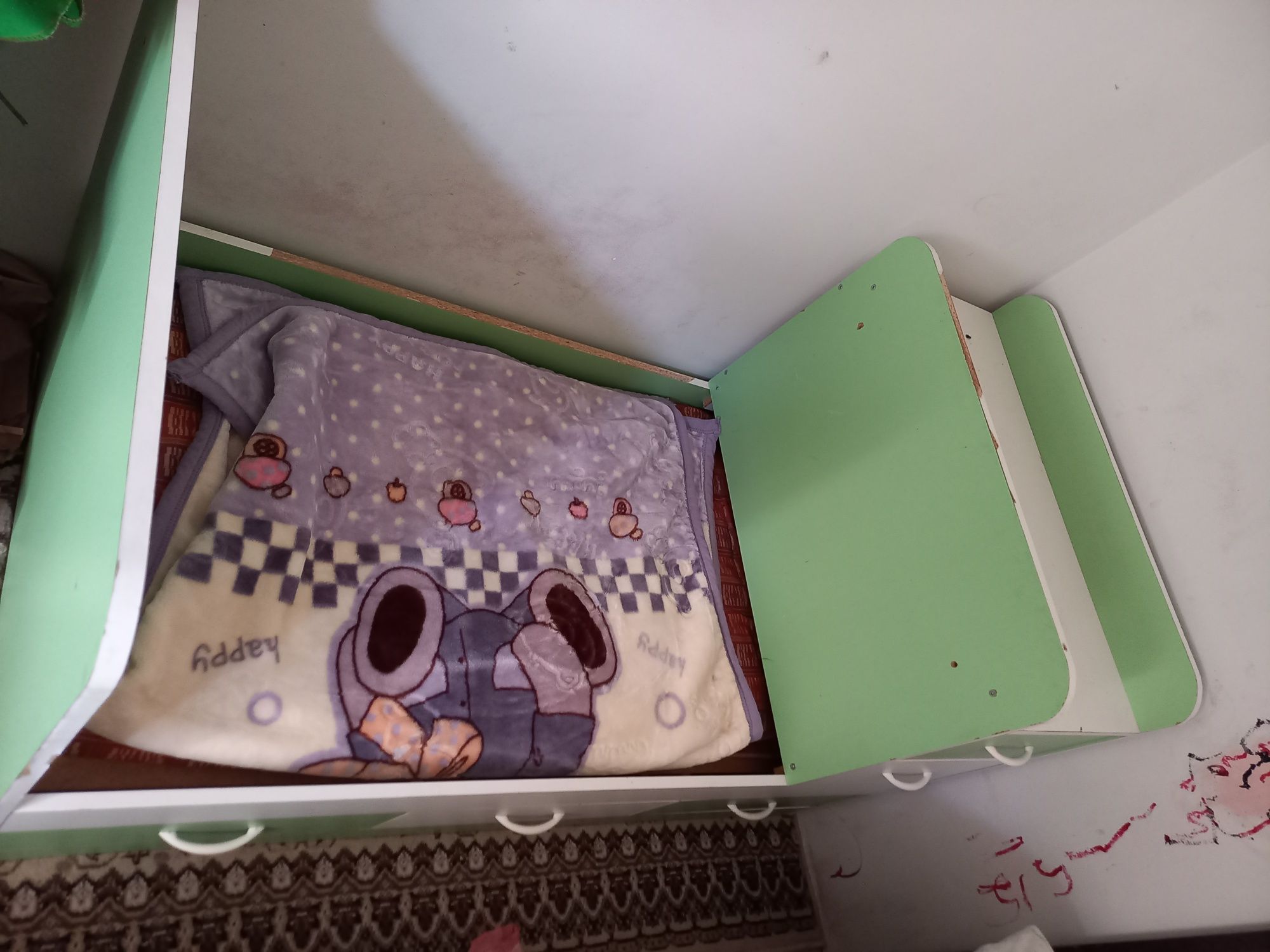 Продаётся детский кровать с люлькой