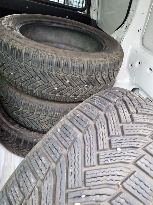 Гуми 205/55/16 дот 21