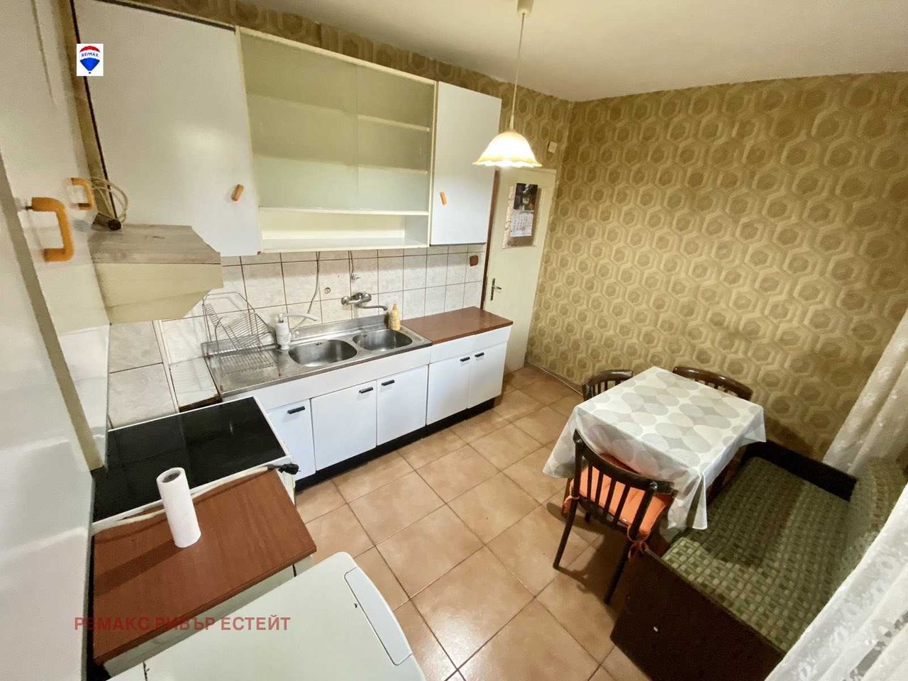 Продава се Тристаен апартамент в Русе, Дружба 1 - 78 кв.м за 1050 €/кв.м - Снимка #5