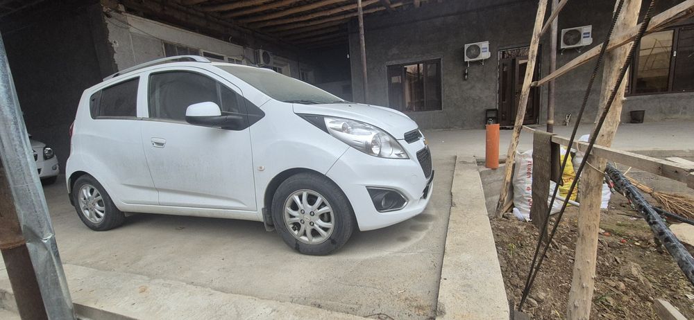 Срочна спарк сотилади