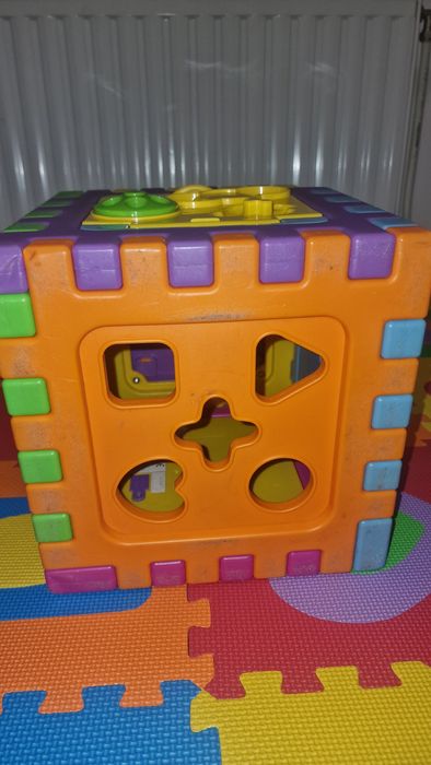 Голямо образователно кубче