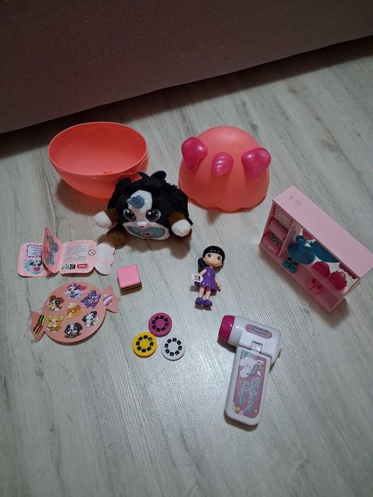 Lot Rainbocorn ou surpriza/ papusa accesorii