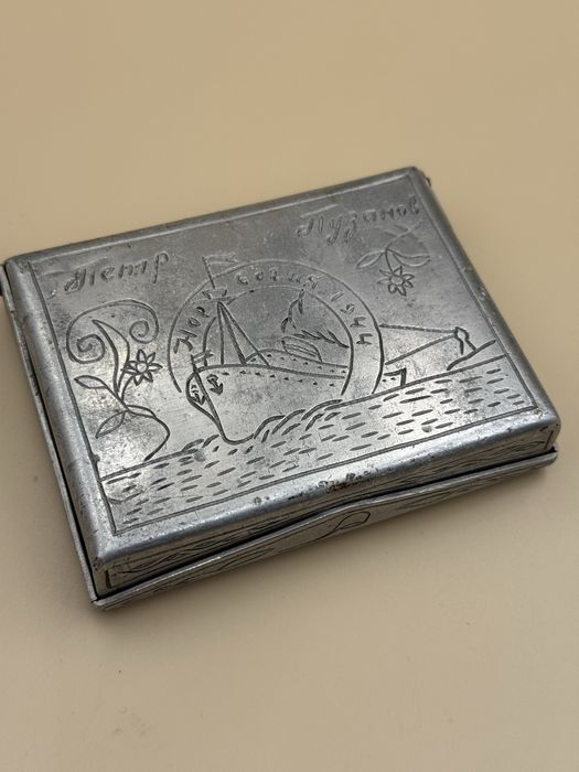 Tabachera al doilea razboi trench art