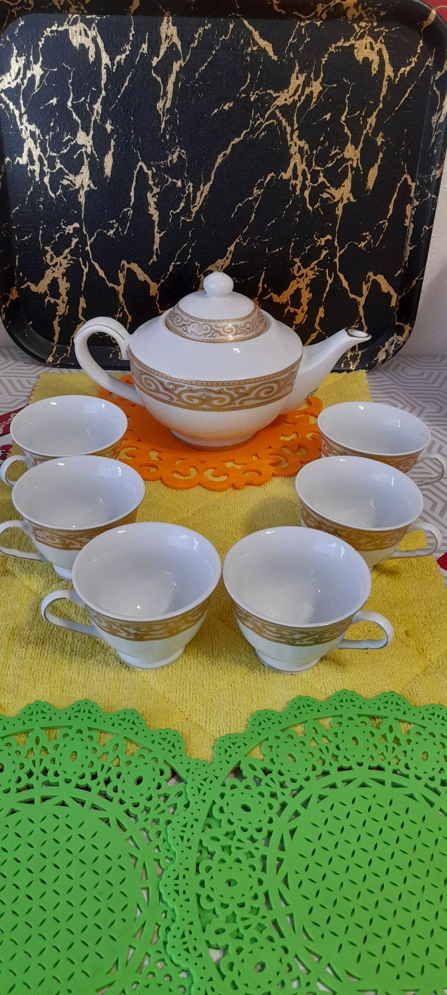 Продам чайник в наборе
