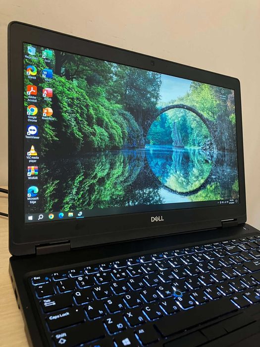 Лаптоп Dell Latitude 5590 i5-8350U 256 SSD 16GB DDR4 Windows 10/11 Pro