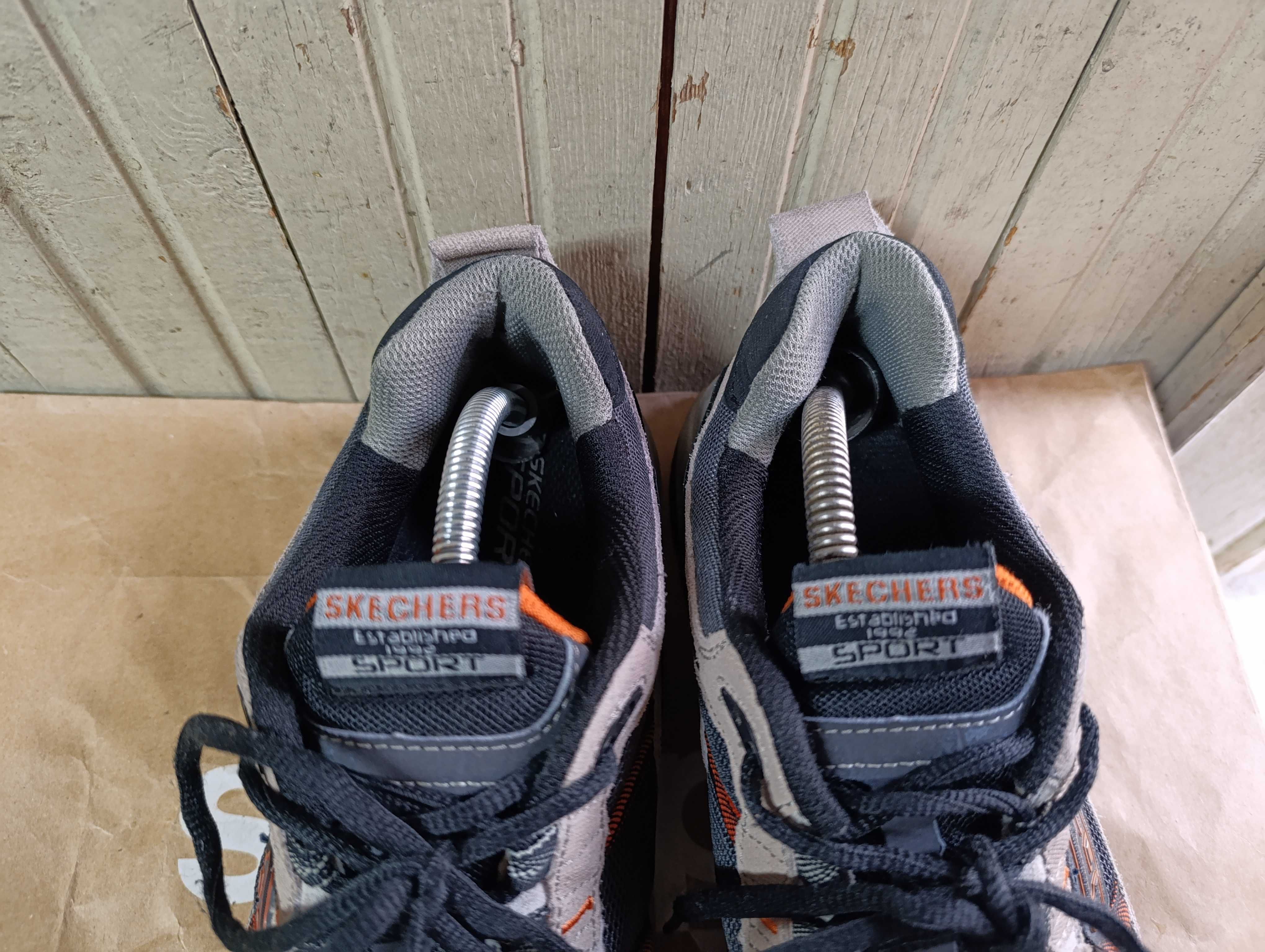 ''Skechers''оригинални сникърси 45 номер