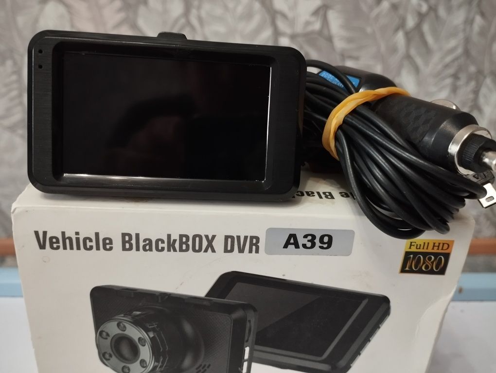 Видеорегистратор Vehicle BlackBOX DVR A39