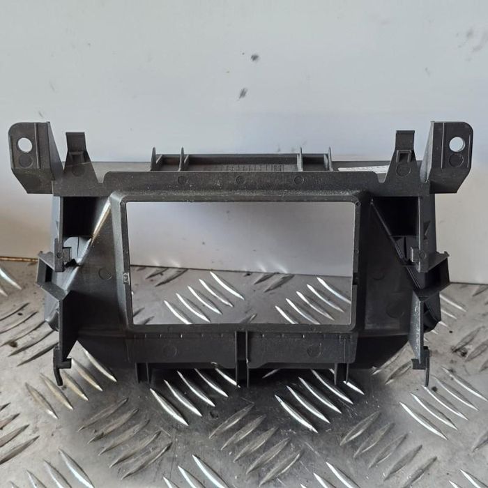 Rama display afisaj bord Opel Zafira B Facelift