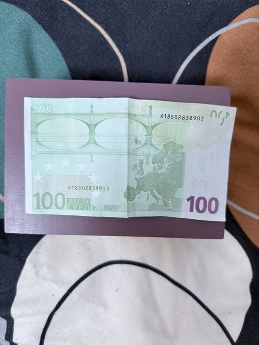 Vand bacnota 100 euro