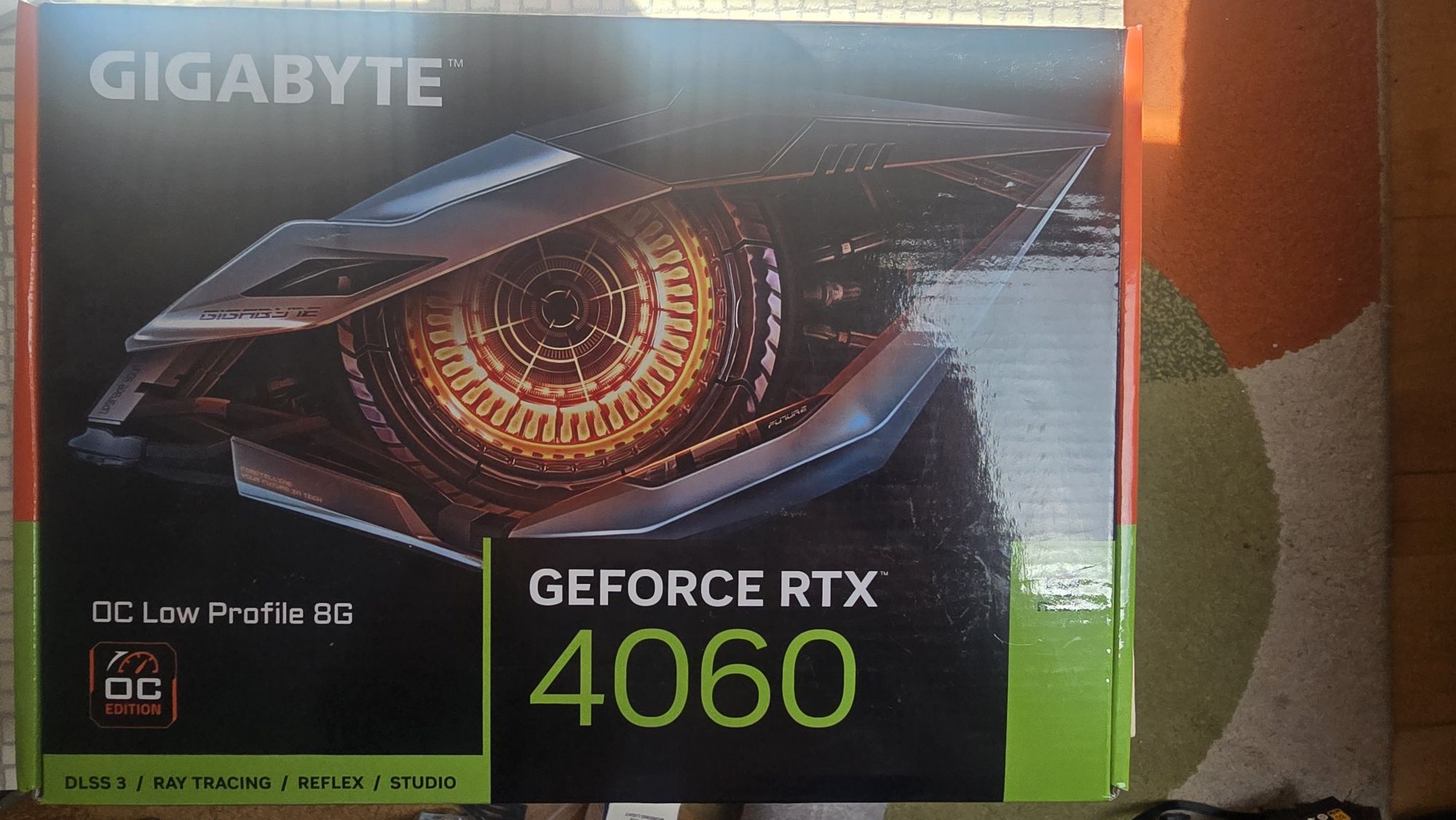 Продавам ниско профилна видеокарта Gigabyte GeForce 4060lp