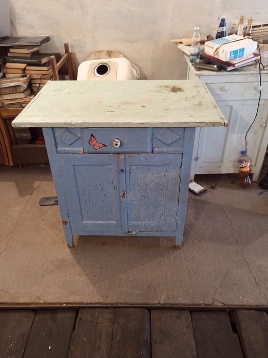 Продам стол тумба