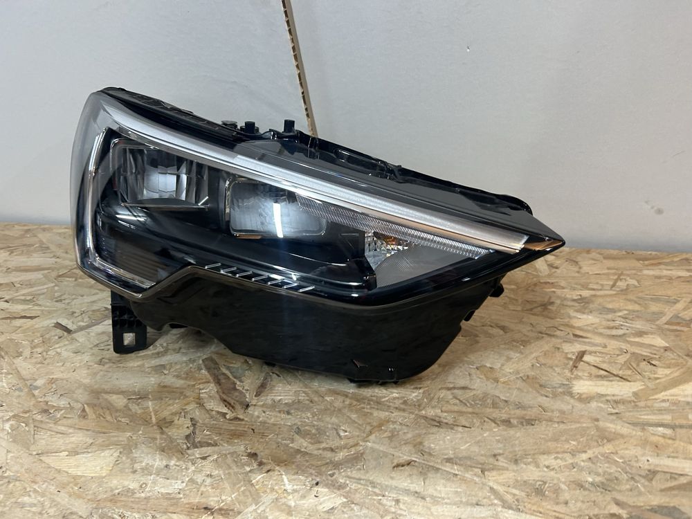 Far Audi Q3 83A full led 2020-2023 dreapta