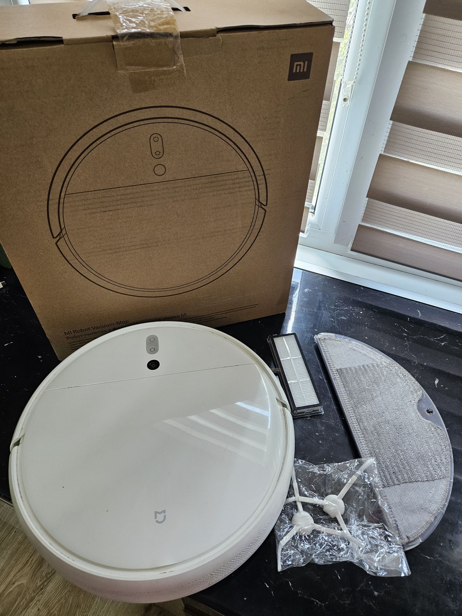 Прахосмукачка робот Xiaomi vacuum mop c1