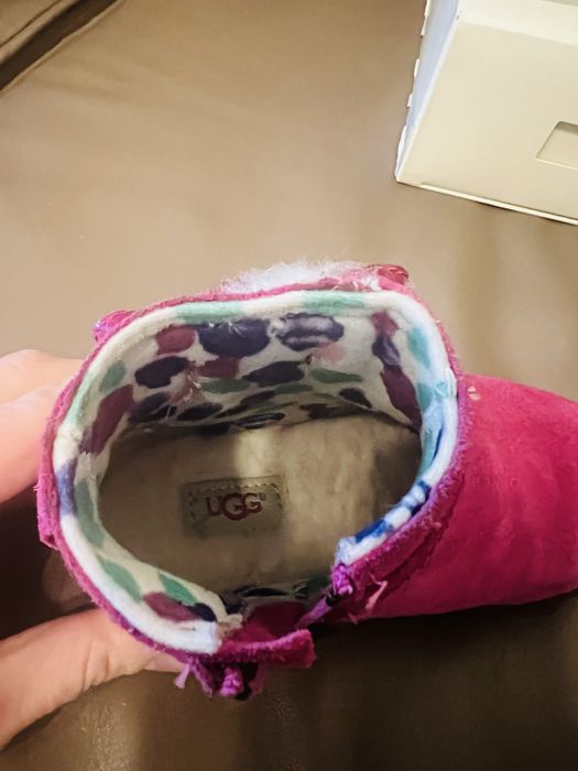 Ghetute UGG pentru fetite