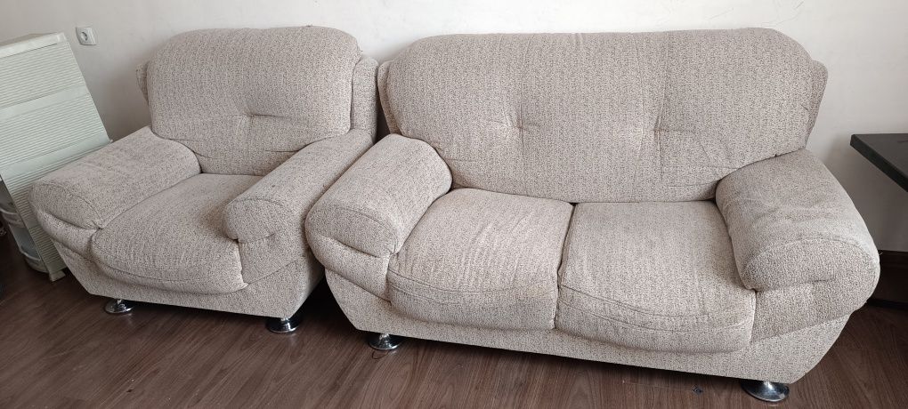 Продается кресло с диваном бу