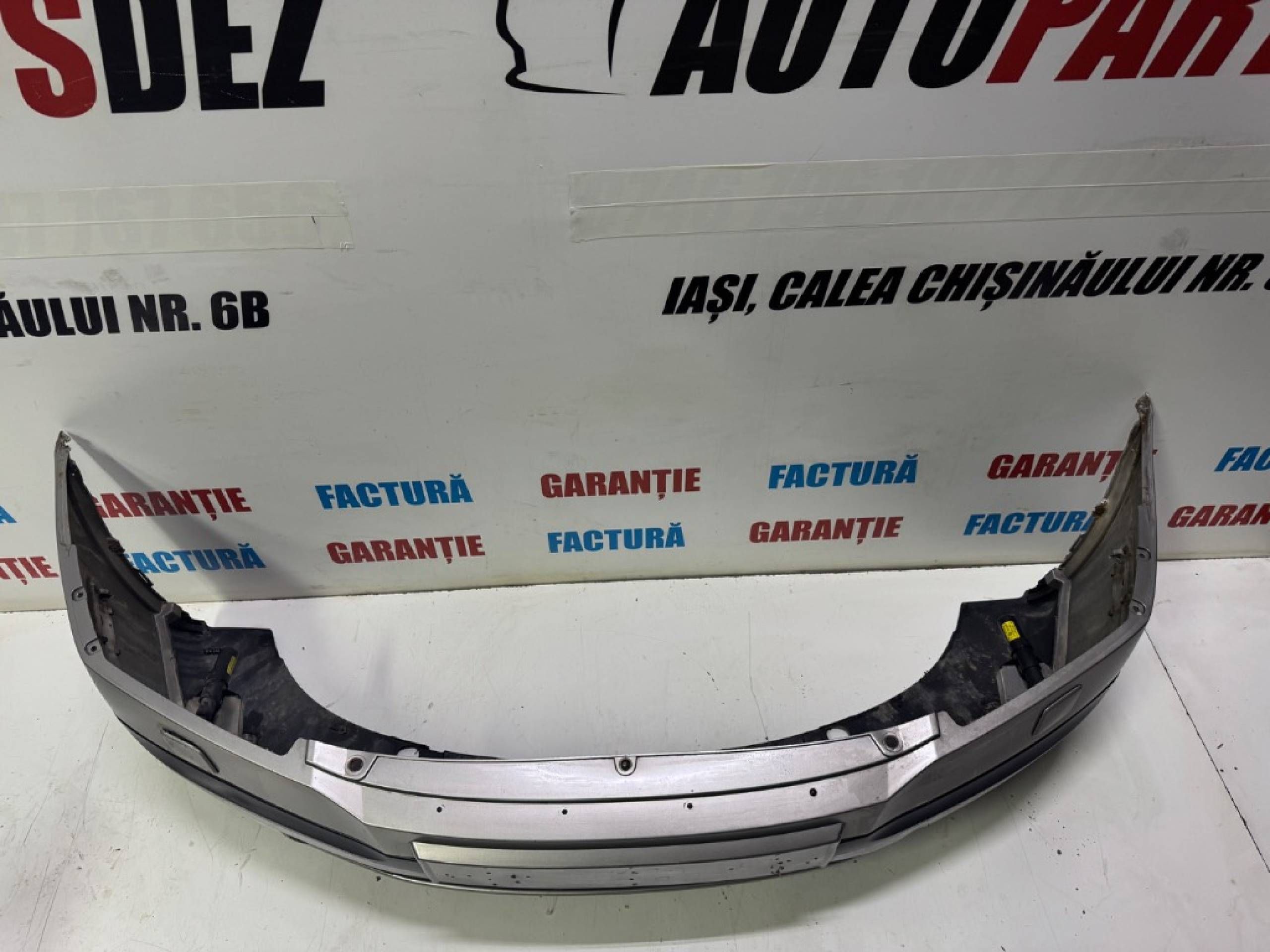 Bară spoiler față cu proiectoare spălătoare Skoda Octavia 2 gri