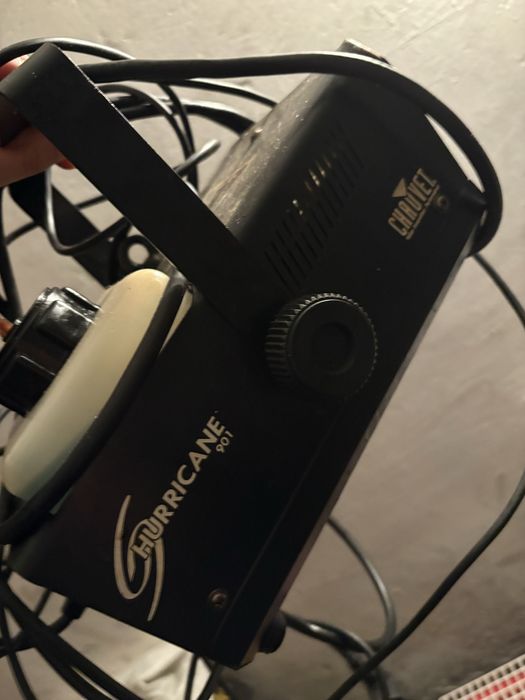 Пушек машина Chauvet Hurricane 901