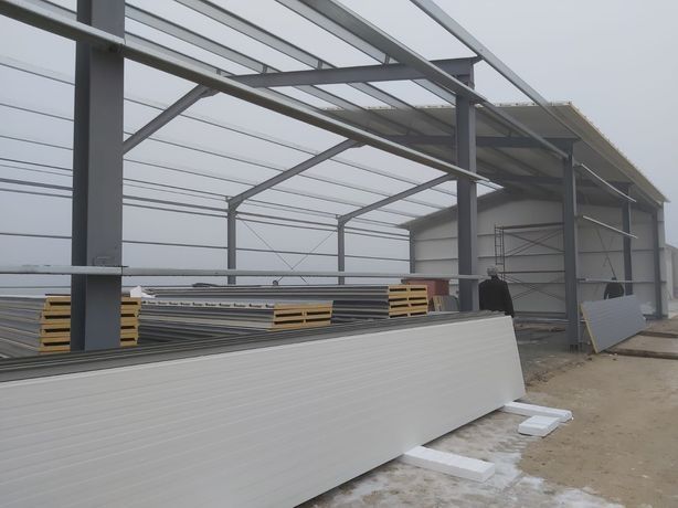 Hale metalice 10x15x4m