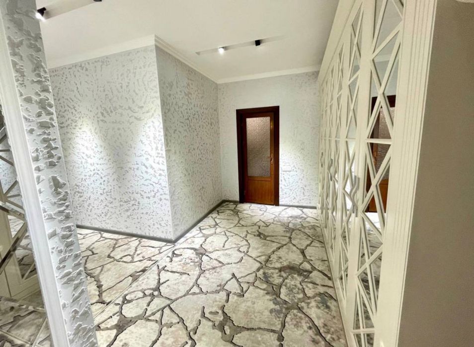 Сдаётся 2х комнатная квартира УЗГАЗОИЛ