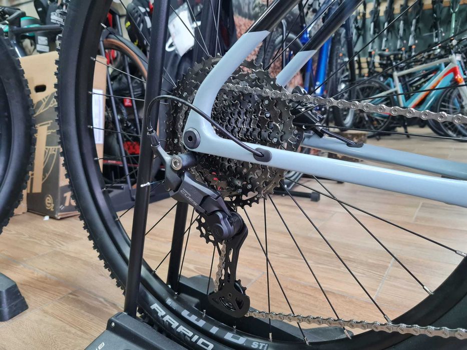 Bicicleta Kross Level 7.0 M 29 L in stoc la Est Bike Funky Sports