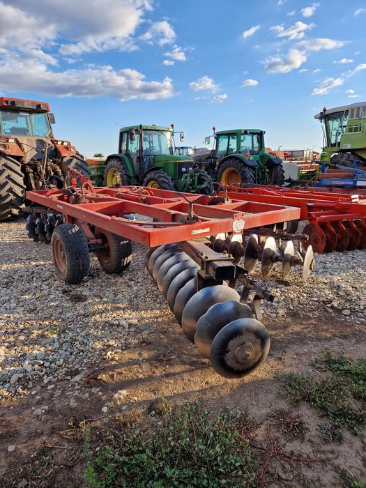 Disc quvogne în x de 4m