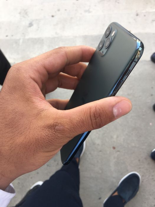 Iphone 11 pro max  KHA