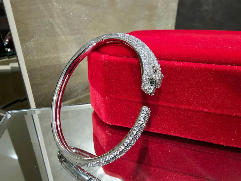 CARTIER Panthere de Cartier White Gold Diamonds Дамска Гривна
