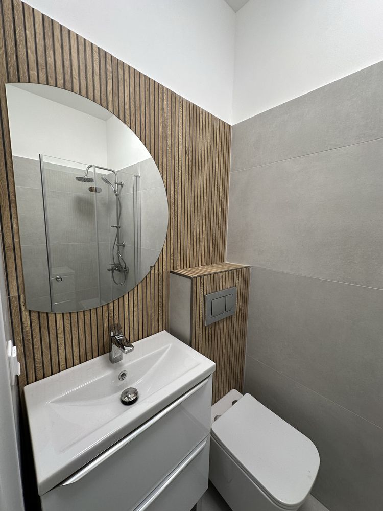 Dau in chirie apartament Ultracentral, complet renovat cu 2 camere.