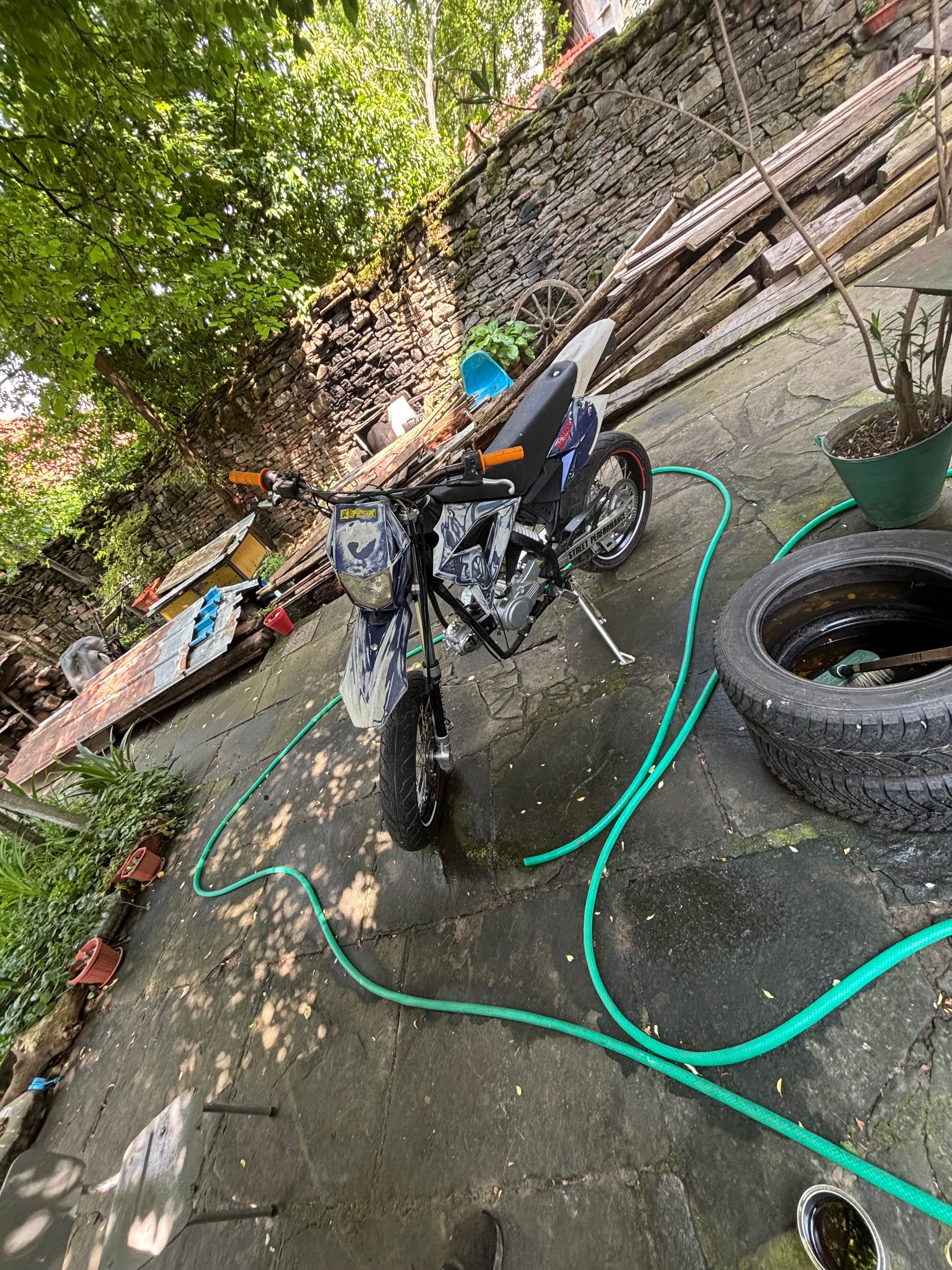 SuperMoto 125cc street