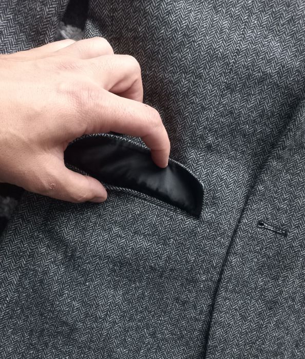 Costum jack&jones mărimea 48 perfect pentru un s