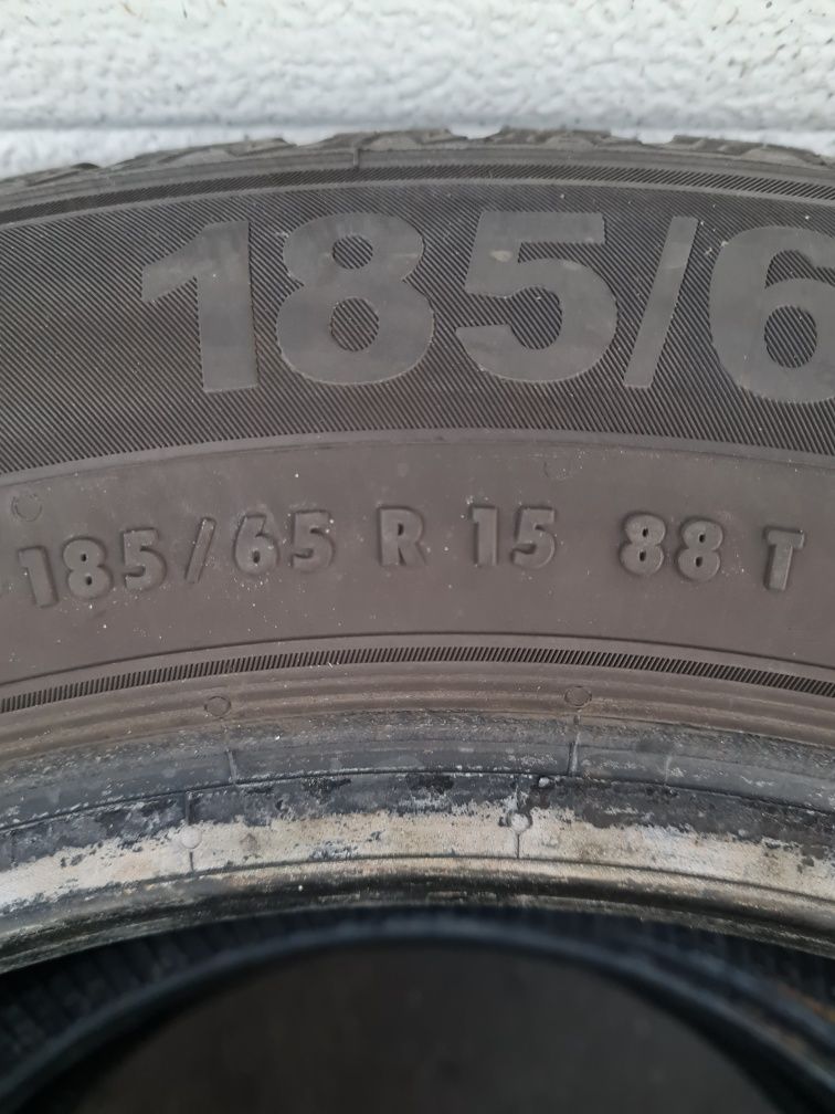 Зимни гуми 2 броя SEMPERIT SpeedGrip5 185 65 R15 дот 1623