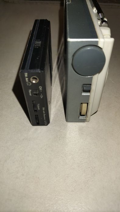 Radio vintage Sony și Philips