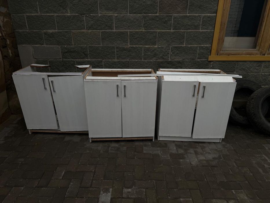 Продам шкафчики и столешницу