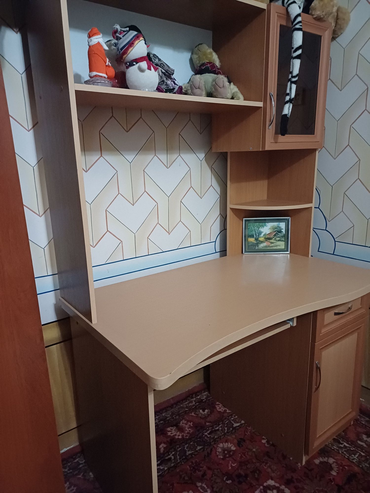 Компьютерный стол